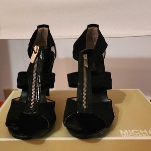 Michael Kors black iconic zipper heeled sandal size 9